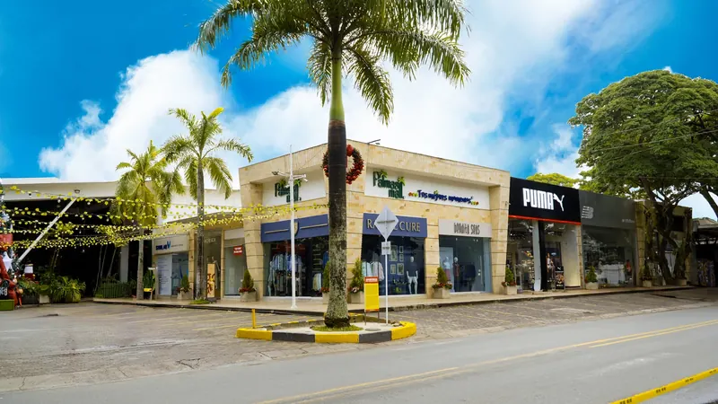 Imagen de Palmas Mall en Cali.
